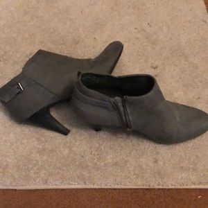 Comfort plus by prediction gray booties